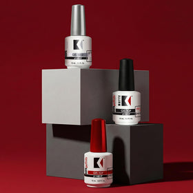 KUPA Gelfinity top coat mat sur des ongles décorés