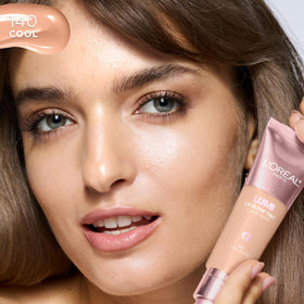L'Oreal Paris Lumi Le Glow Skin Tint Cool 140 texture proche