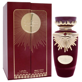 Lattafa Sakeena Eau de Parfum sur fond neutre