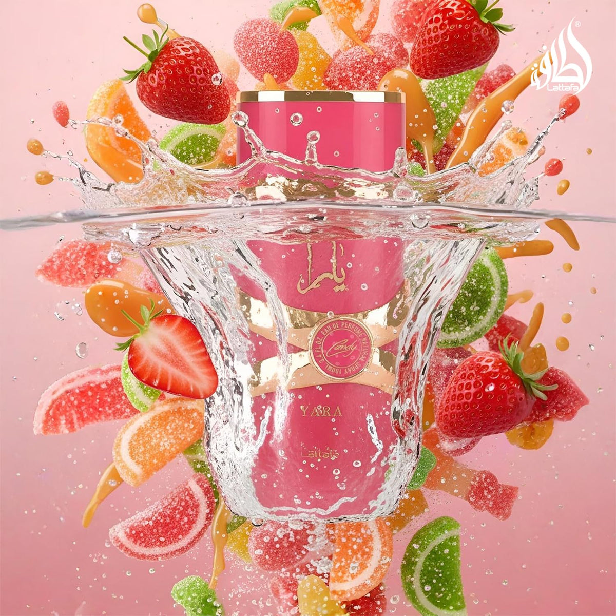Lattafa Yara Candy Eau de Parfum 100 ml avec des ingrédients en arrière-plan