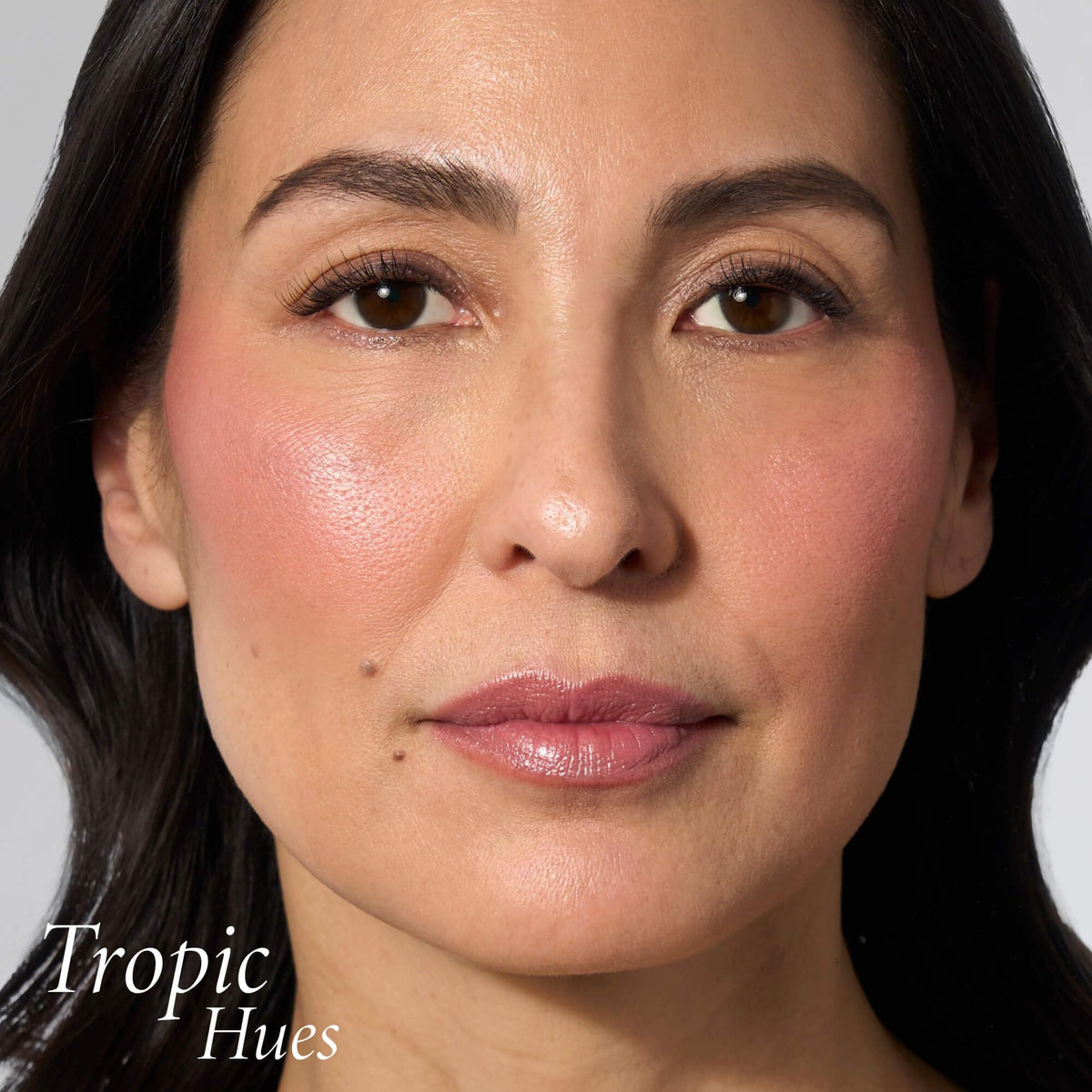 LAURA GELLER Baked Blush-n-Brighten Tropic Hues texture