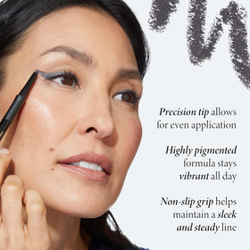 LAURA GELLER INKcredible Gel Eyeliner Waterproof affichant la pointe