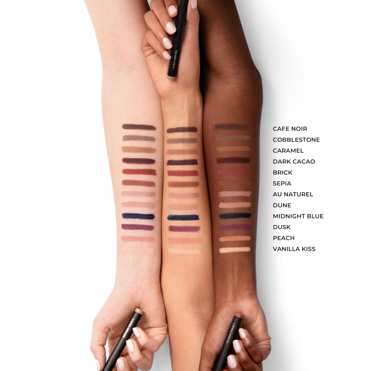 Laura Mercier Caviar Stick Eye Shadow Matte Dark Cacao application sur paupière