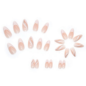 Lime à ongles et bâtonnet en bois inclus dans le kit