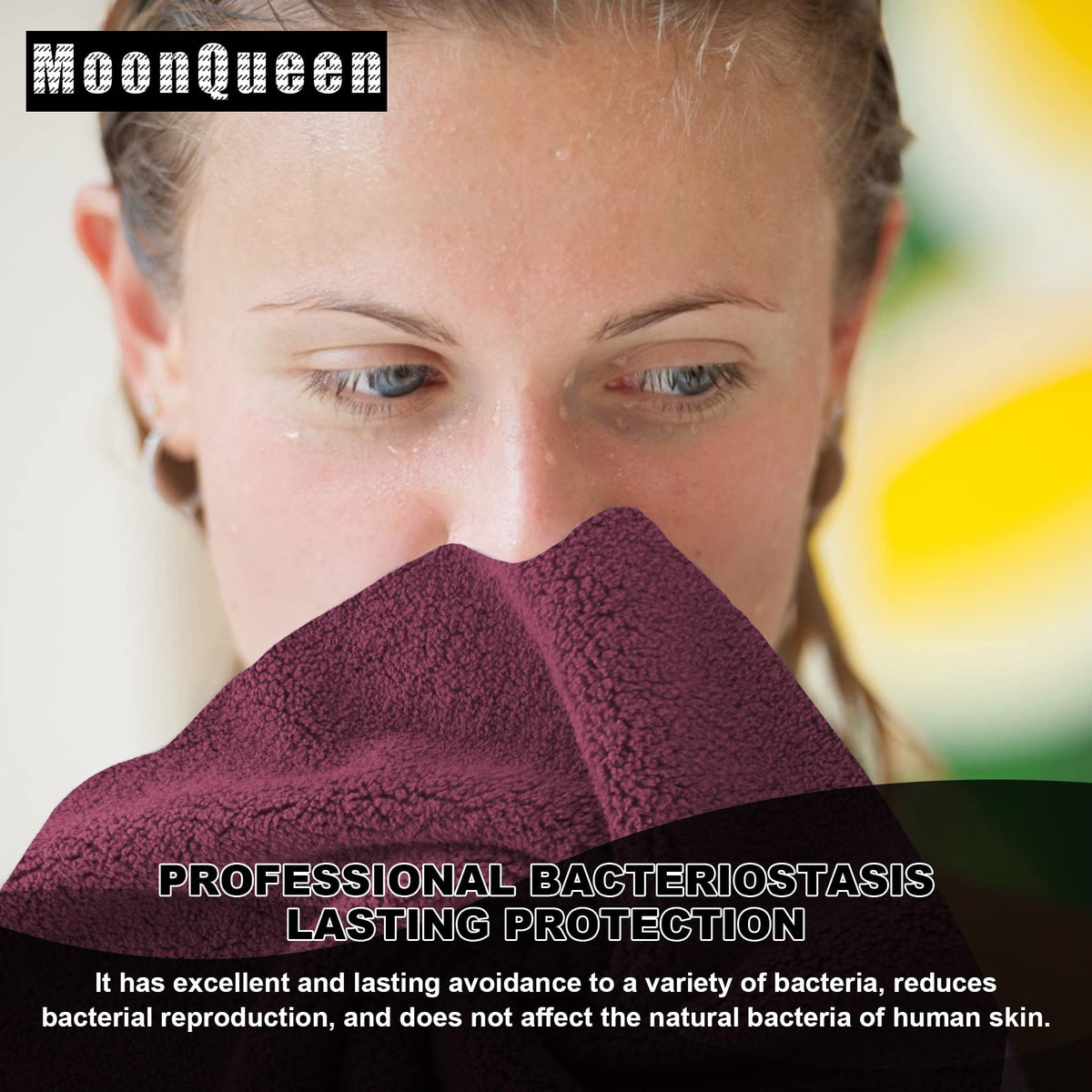 Lot de 12 serviettes en microfibre MOONQUEEN étalé sur une surface