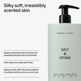 Lotion corps Salt & Stone avec des ingrédients naturels en arrière-plan