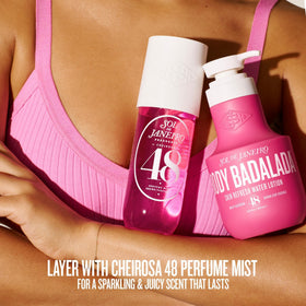 Lotion Hydratante Body Badalada et ses ingrédients sur un fond blanc