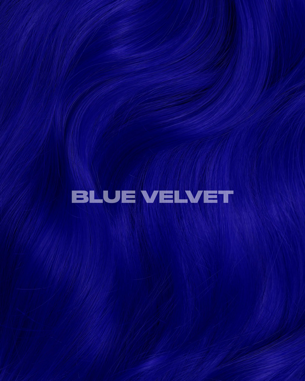 Lunar Tides coloration cheveux bleu marine avec sous-tons violets