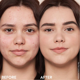 M. Asam Magic Finish Mousse Maquillage 30 ml sur une main avec application