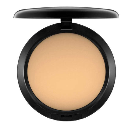 MAC Studio Fix Powder Plus Foundation C40 vue avant avec finition mate