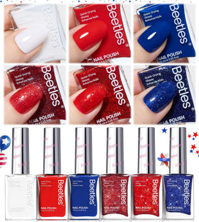 Mains avec manucure utilisant l'ensemble Midnight Fireworks