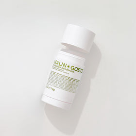 MALIN+GOETZ Déodorant Eucalyptus 2,6 fl oz près d'autres produits de soin