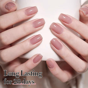 Manucure avec gel polish Double Rhythm couleur lilas pâle