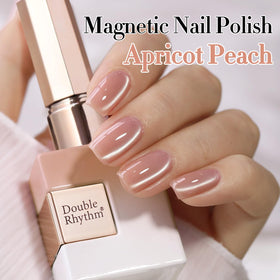 Manucure avec vernis gel Cat Eye Double Rhythm en action