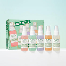 Mario Badescu brume visage en utilisation sur le visage