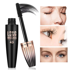Mascara Mcukv 4D avec vue de près sur les cils maquillés