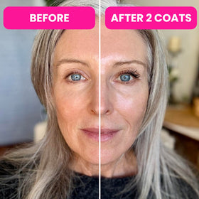 Mascara PrimeLash avec un éclat sur un fond blanc