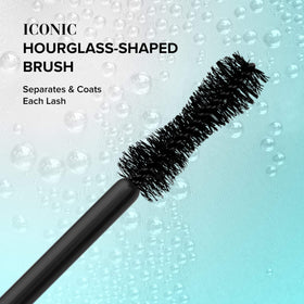 Mascara Waterproof Too Faced avec brosse en gros plan
