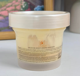 Masque Aomimegel avec huile d'argan et collagène en utilisation