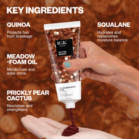 Masque IGK en gros plan, texture et couleur