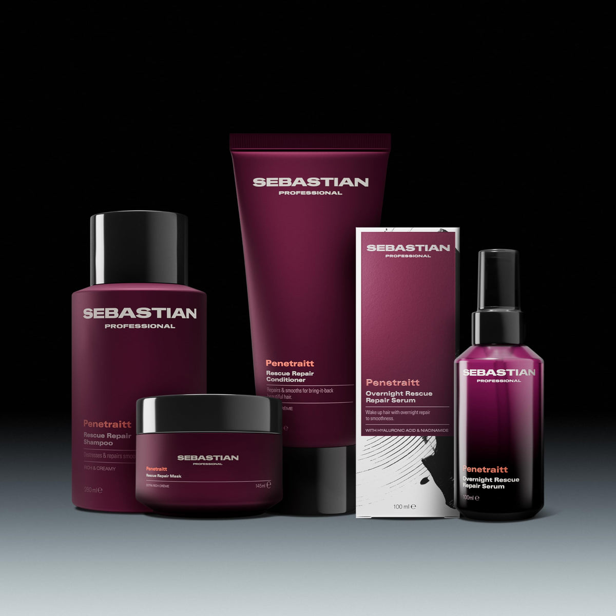 Masque Pénètraitt Professional Sebastian sur une étagère de salle de bain