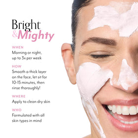 Masque visage Bliss à la guimauve sur une table de salle de bain