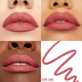 MAYBELLINE Lifter Liner Crayon à Lèvres sur une table avec échantillons de teintes