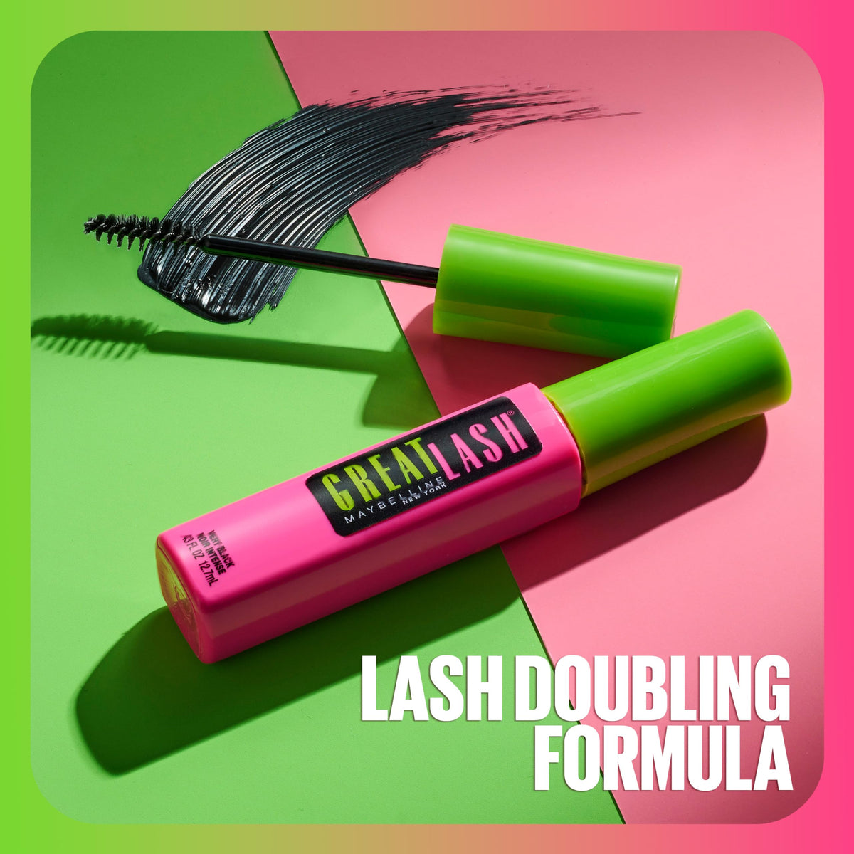 MAYBELLINE Mascara Great Lash noir intense en utilisation