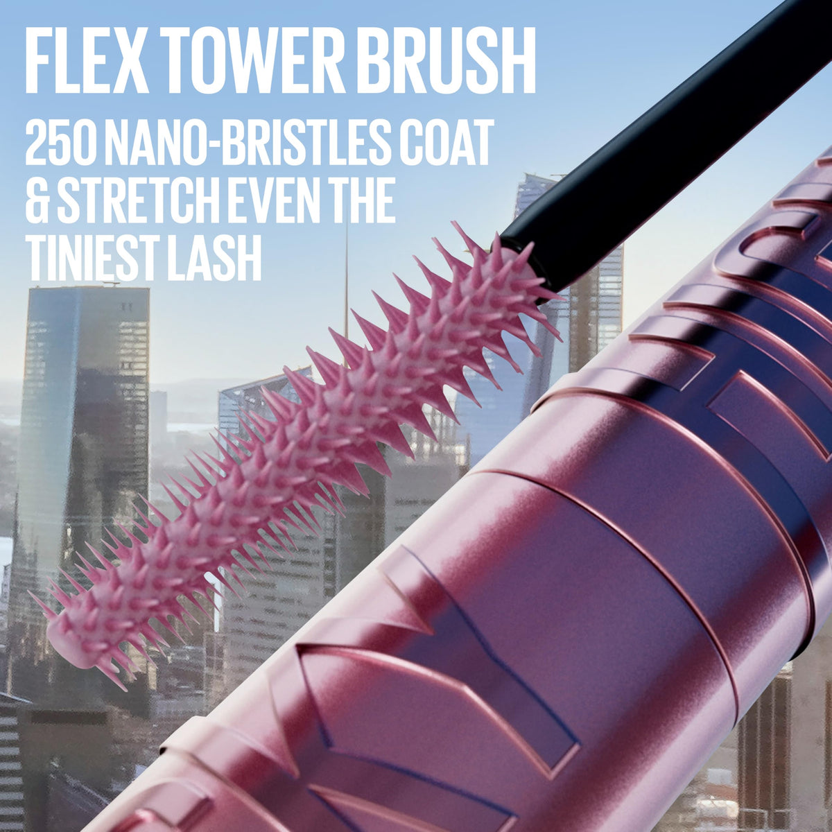 MAYBELLINE Mascara Sky High appliqué sur des cils
