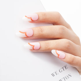 MAYCHAO Vernis Gel 15ML en application sur des ongles