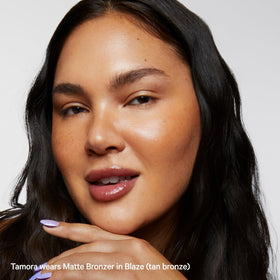 Milk Makeup Matte Bronzer Stick 18g avec d'autres produits de beauté