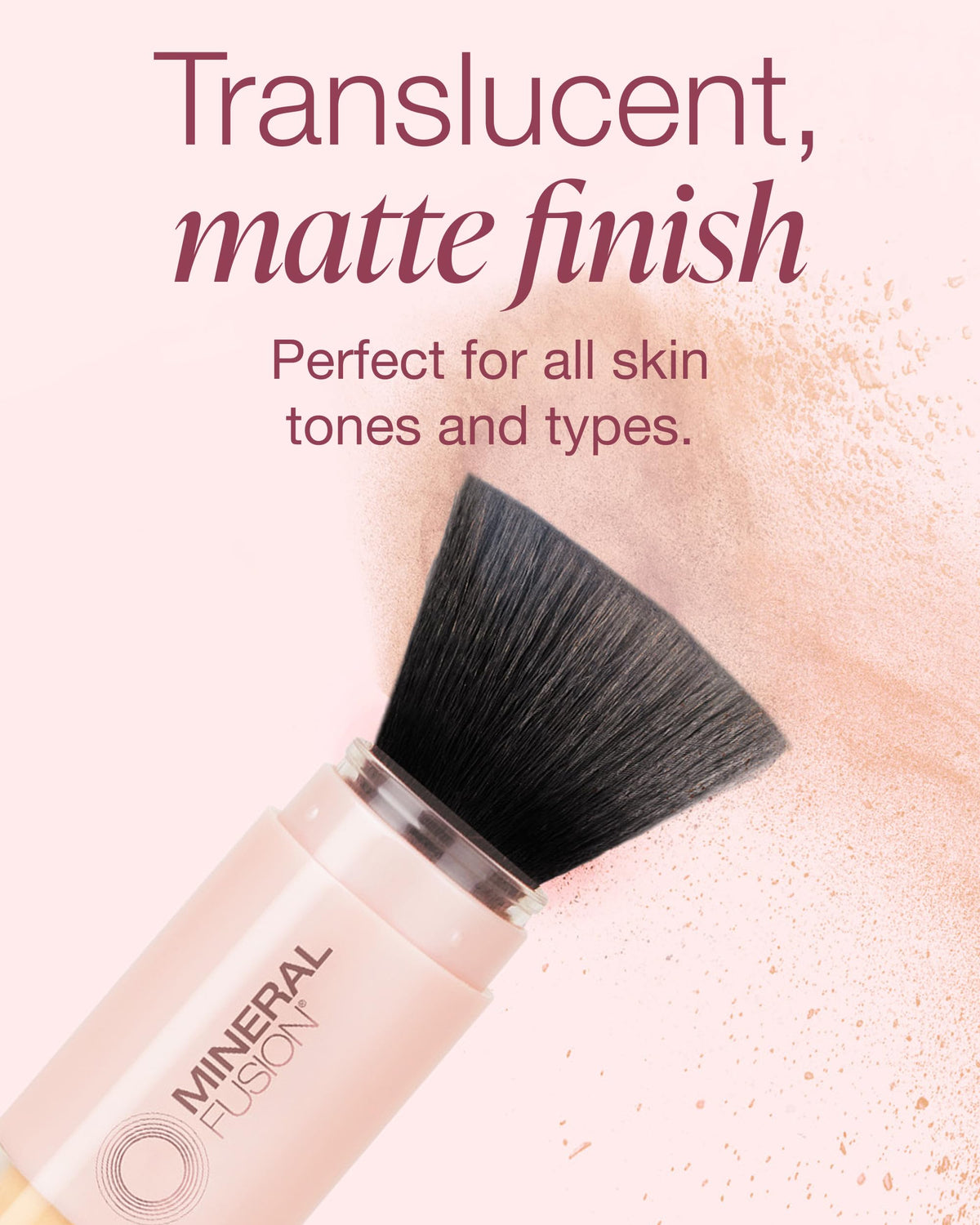 Mineral Fusion Écran Solaire Poudré SPF 30 avec application sur la peau
