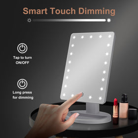 Miroir COSMIRROR avec éclairage LED dans une salle de bain