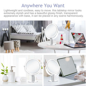 Miroir de maquillage CLSEVXY posé sur une coiffeuse