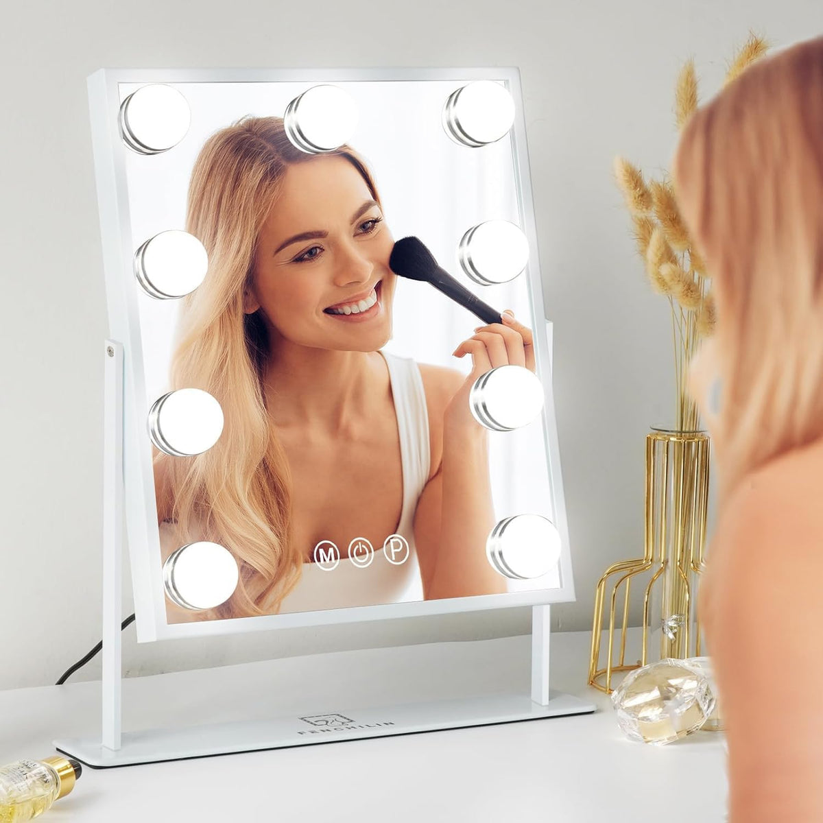 Miroir de maquillage FENCHILIN en mode éclairage chaud
