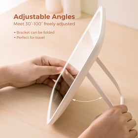 Miroir NEZZOE comparé à un iPad pour une idée de taille