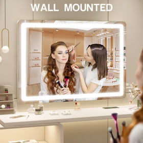 Miroir ROLOVE sur une coiffeuse avec produits de beauté