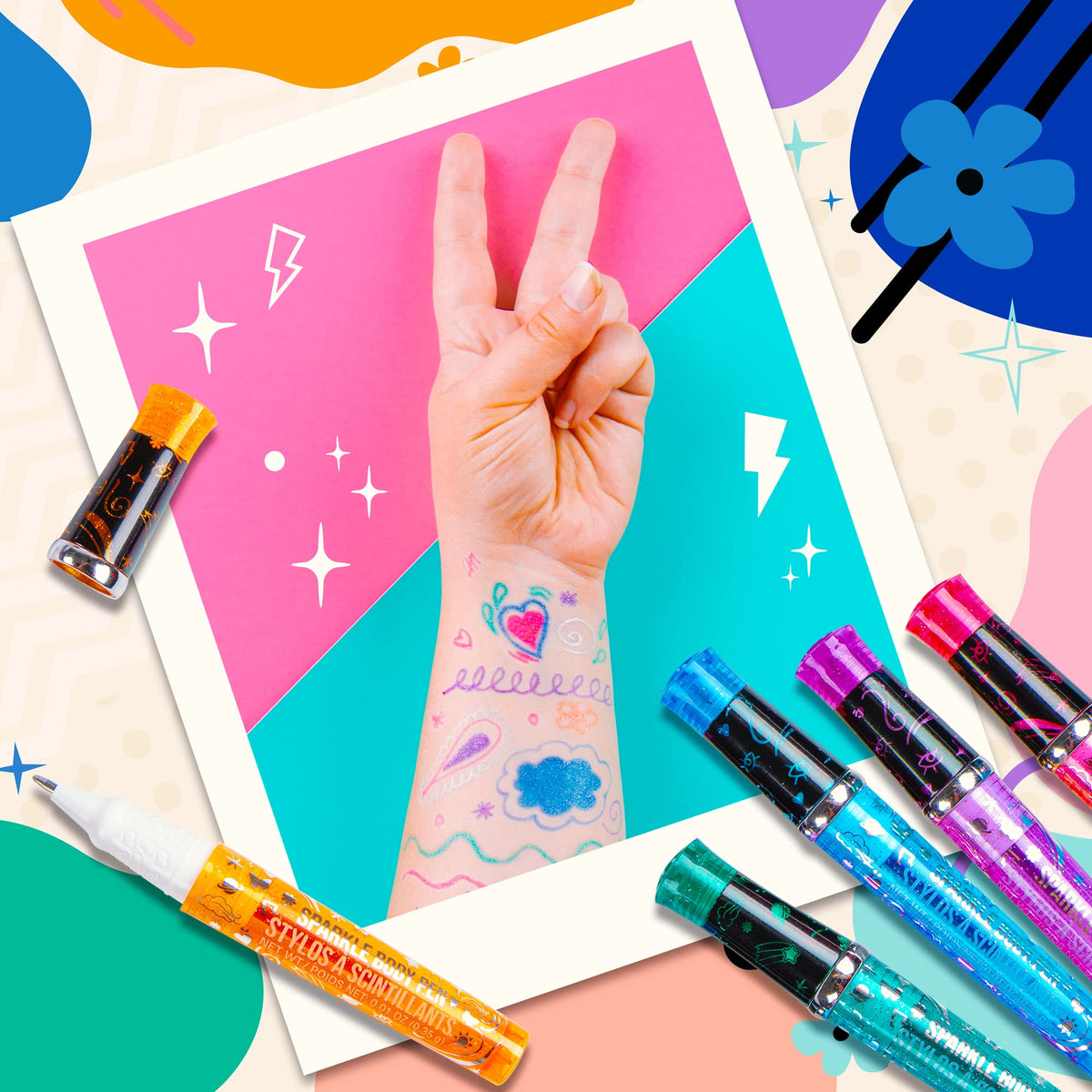Modèle de tatouage éphémère sur peau avec stylos Fashion Angels