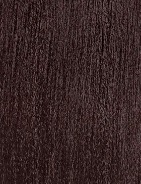 Modèle portant la tresse Outre X-Pression Braid 42" en brun foncé