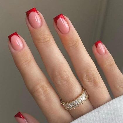 modelones faux ongles press-on courts couleur rouge vue avant