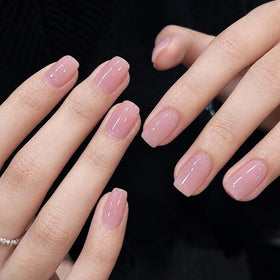 Modelones faux ongles press on roses courts, vue de face