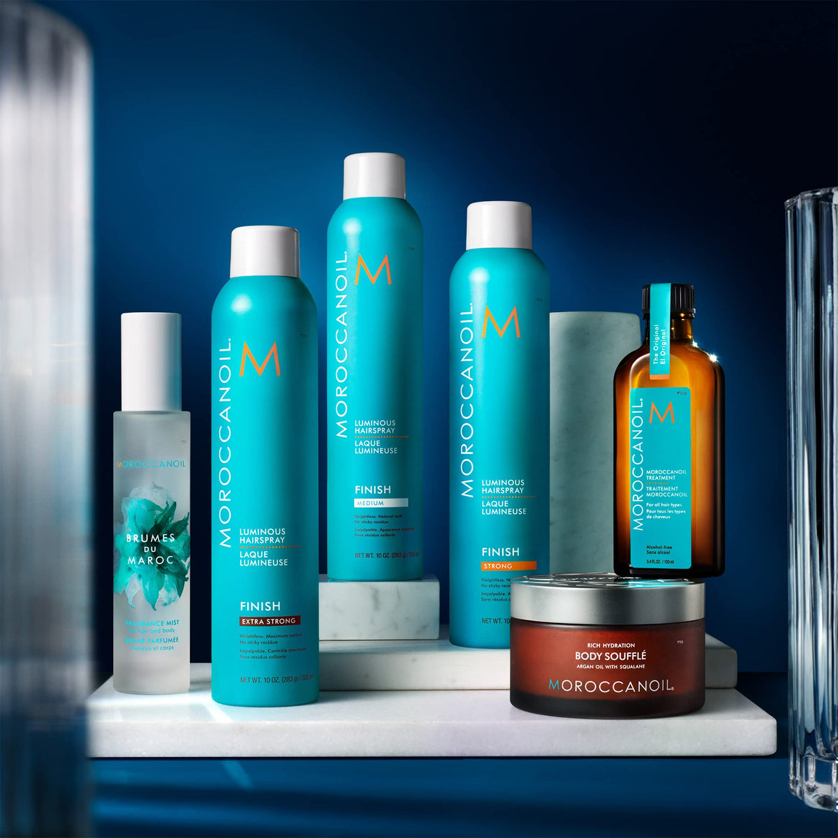 Moroccanoil Laque à Cheveux Lumineuse 10 oz en ambiance salon