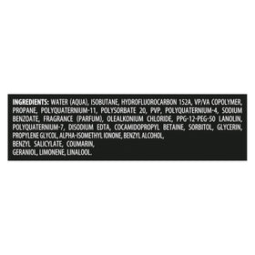 Mousse TRESemmé Volume Amplifié 300ml avec pulvérisation sur cheveux