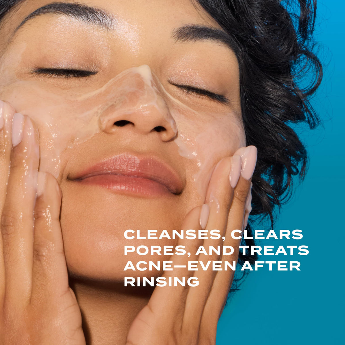 Murad Nettoyant Clarifiant Anti-Acné 500ml, application sur peau