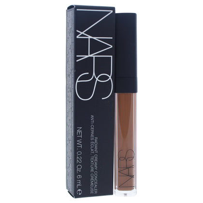 NARS Anticernes Crème Éclatante No.233 vue avant avec texture visible
