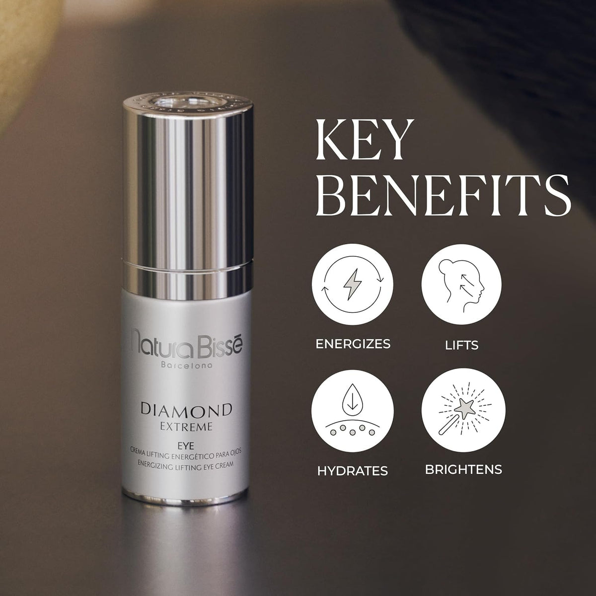 Natura Bissé Diamond Extreme Eye crème liftante 118g en situation sur une coiffeuse