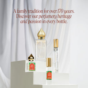 Nemat Amber Eau de Parfum 50 ml sur une table en bois