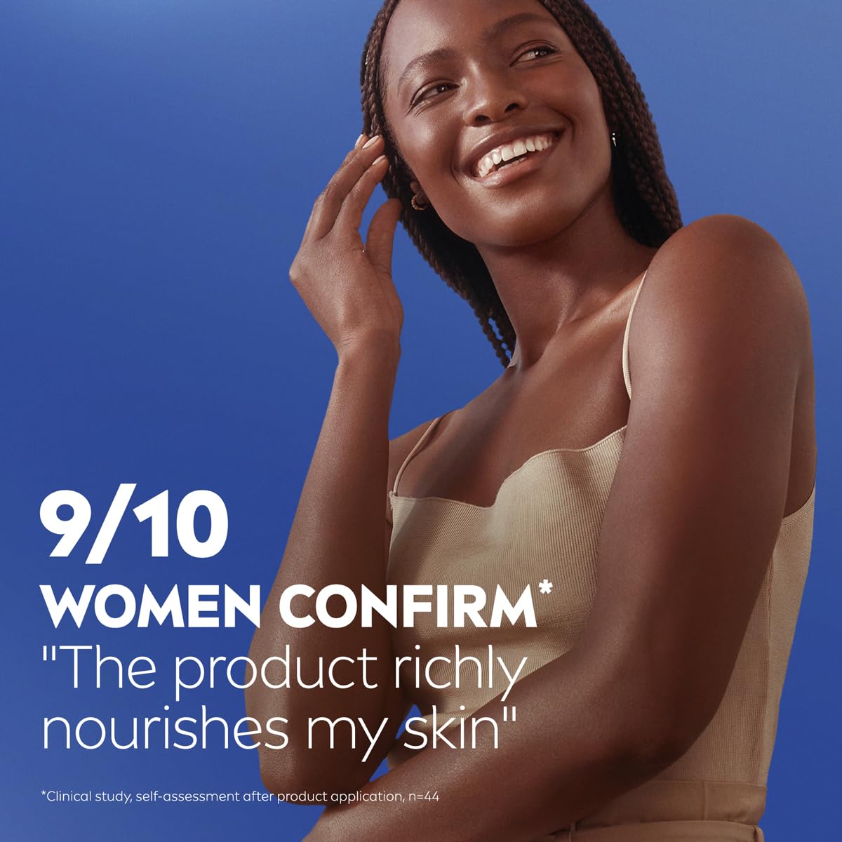 NIVEA Essentiellement Enrichie en utilisation dans une salle de bain