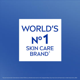 NIVEA Lotion au Beurre de Cacao, présentation sur une surface en bois