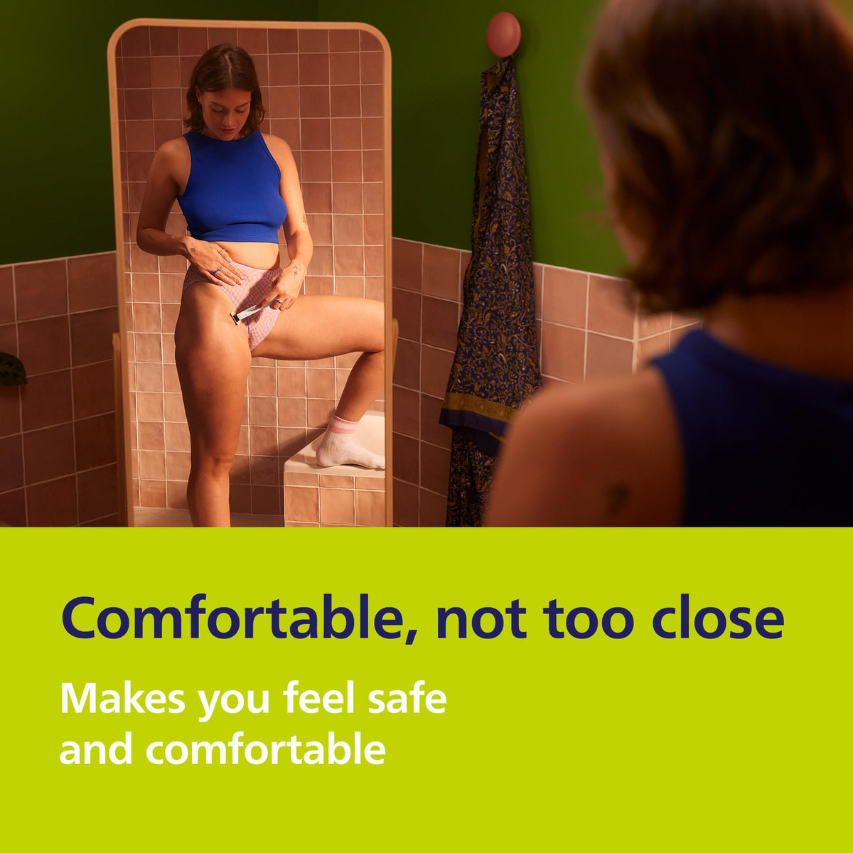 Norelco OneBlade Intimate tondeuse avec accessoires dans l'emballage